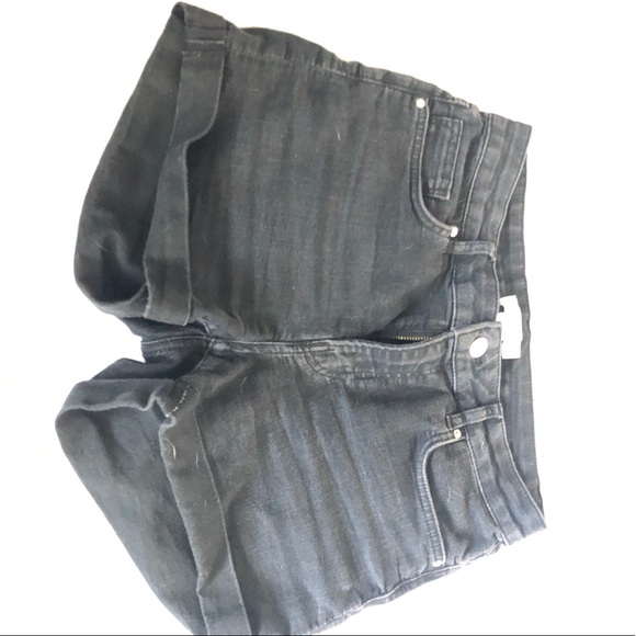 Black stretchy jean short - Picture 2 of 2